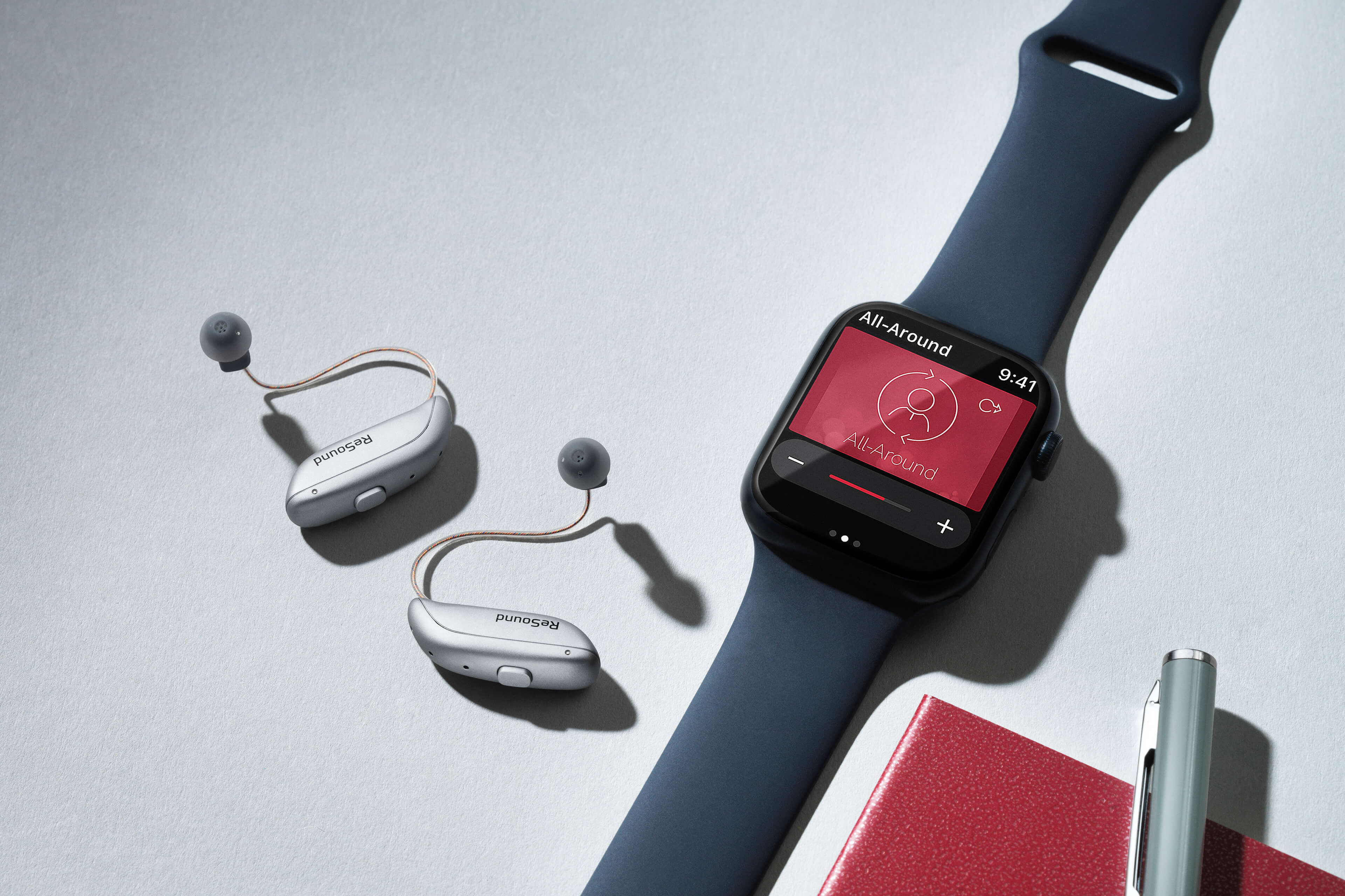 Hörgerät mit Smartwatch verbunden